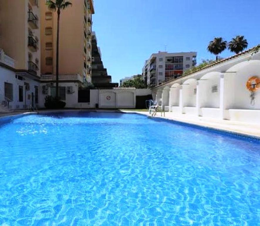 Apartamento Lindamar Фуeнхирола Екстериор снимка
