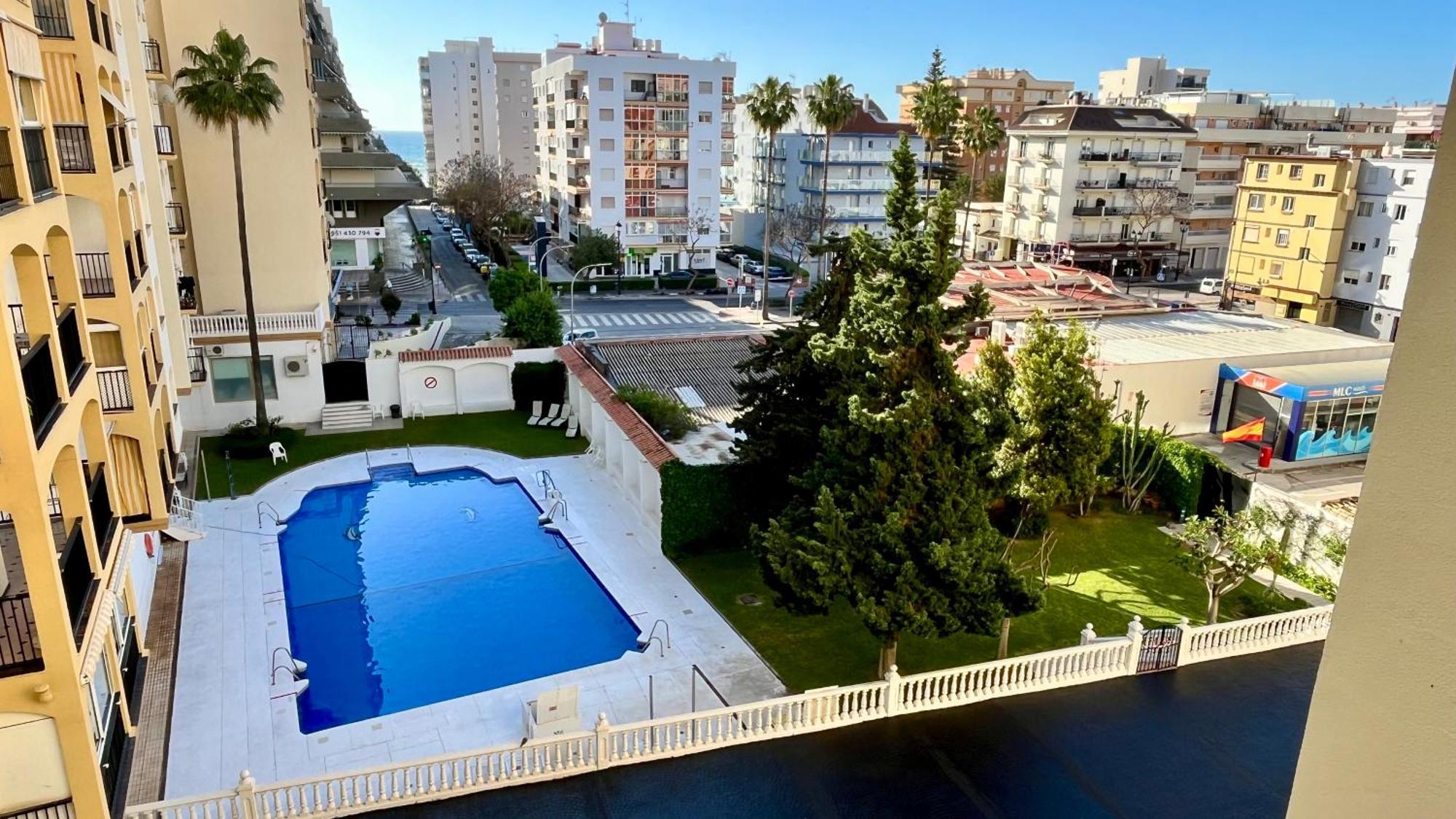 Apartamento Lindamar Фуeнхирола Екстериор снимка